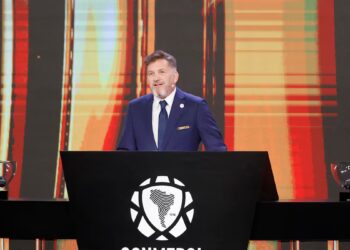 Conmebol pide a Gobiernos tomar acciones contra la discriminación y violencia en el fútbol