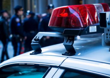 Tres adolescentes de Texas acusadas de intentar matar a su mamá por apagarles el wifi