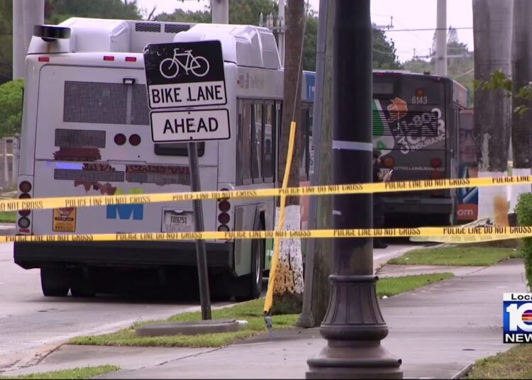 Conductor de Miami-Dade dispara y da muerte a dos pasajeros tras una disputa en el autobús