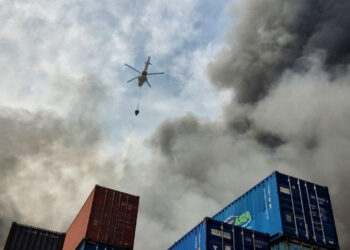 Explosión en el principal puerto comercial de Irán deja al menos 70 fallecidos