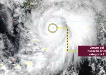El huracán Erick alcanza la categoría 2 en el Pacífico