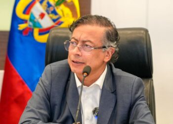 Presidente Petro dice que seguridad de Uribe Turbay fue «extrañamente» disminuida el día del atentado