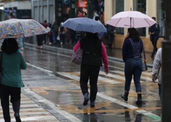 Lluvias puntuales afectarán zona norte y cordilleras del país este martes
