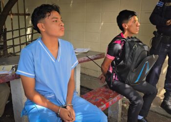 Desmantelan nueva pandilla en formación que operaba en centros educativos de San Salvador