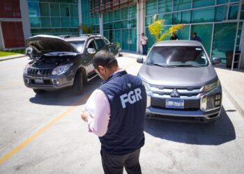 FGR materializa vehículos de una estructura de tráfico de personas  