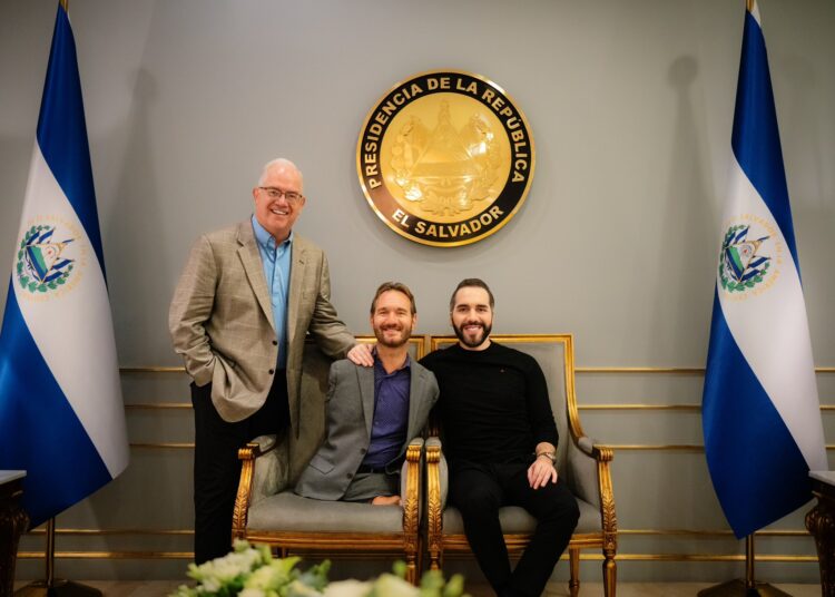 Presidente Nayib Bukele sostuvo reunión con el orador motivacional Nick Vujicic 