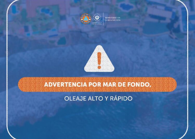 Protección Civil emite advertencia por mar de fondo y oleaje alto en el litoral salvadoreño