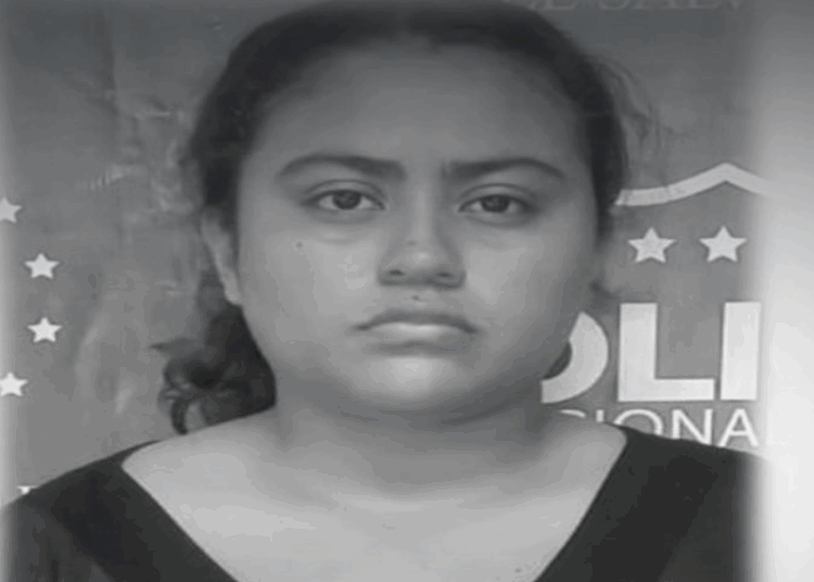 Detienen a mujer por ubicar a personas para explotarlas sexualmente 