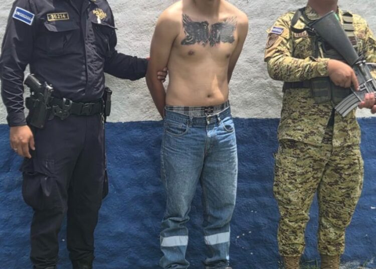 Pandillero es capturado por tratar de huir cuando vio a la policía en un patrullaje cotidiano 