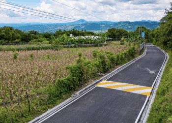 DOM finaliza 2 km de calle en Verapaz, San Vicente 