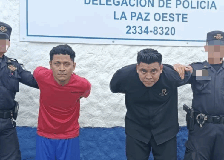 Capturan a dos sujetos por agredir sexualmente a una mujer