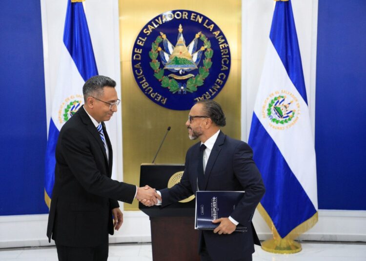 Hacienda presenta proyecto de Ley de Presupuesto General 2026 por $10,555.6 millones