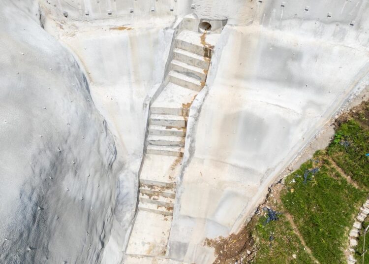 MOP entrega obras de mitigación en reparto Los Santos 1,en Soyapango