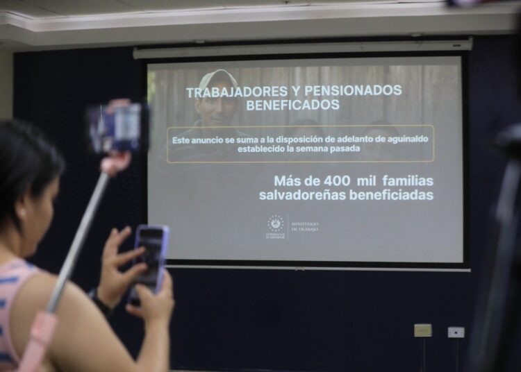 Pensionados recibirán adelanto de aguinaldo este 31 de octubre