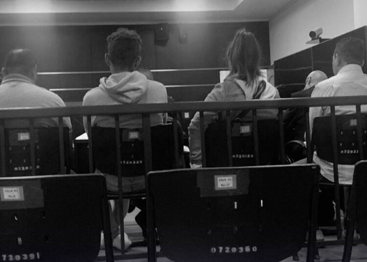 Empleados de empresa de transporte devolverán $145,941 por apropiarse fondos mediante aumento fraudulento de salarios 