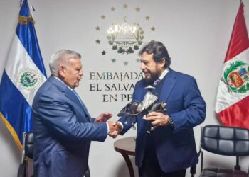 Vicepresidente Ulloa confirma apertura de sede de la Universidad César Vallejo en El Salvador 