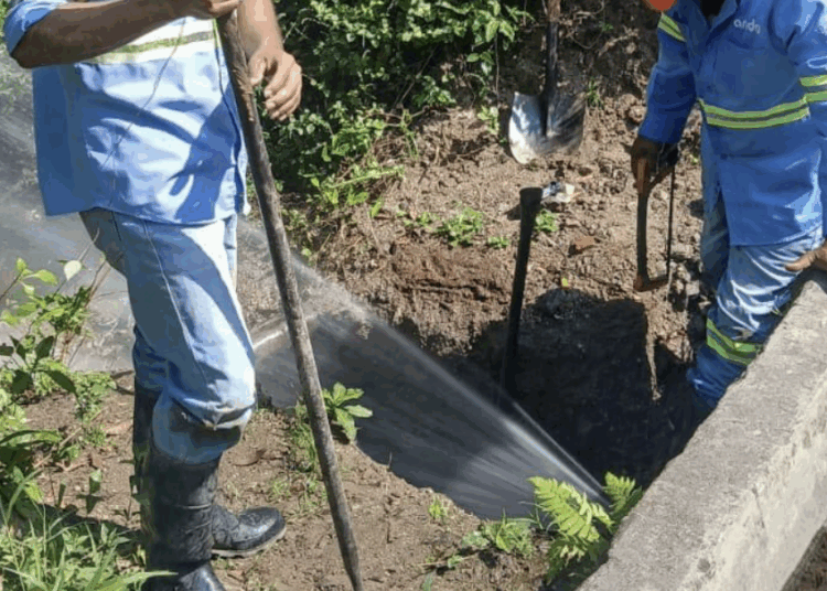 ANDA repara fuga de agua en La Paz