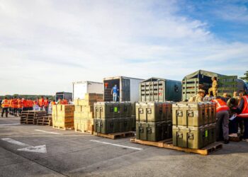 Arriba el tercer avión de El Salvador con suministros para víctimas del Huracán Melissa