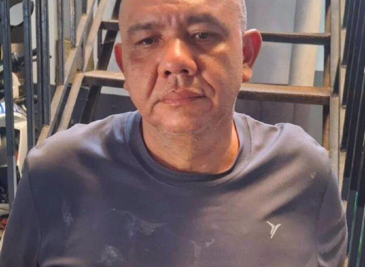 Conductor con 305° de alcohol es capturado tras chocar contra un bus 