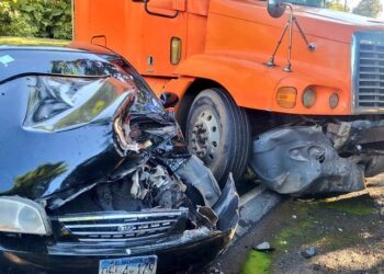 Accidente vial en Zacatecoluca deja dos personas lesionadas