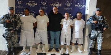 Incautan decenas de celulares robados