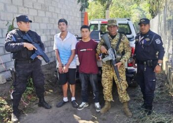 Capturan a pandilleros con órdenes de arresto en Santa Tecla