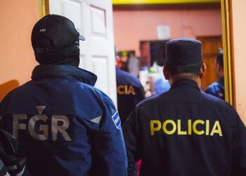 Desarticulan red que estafaba por redes sociales 