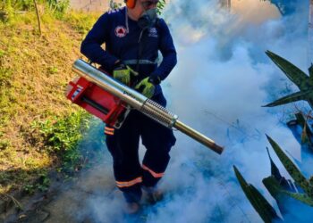 Gobierno realiza jornada de fumigación en mejicanos para combatir el dengue