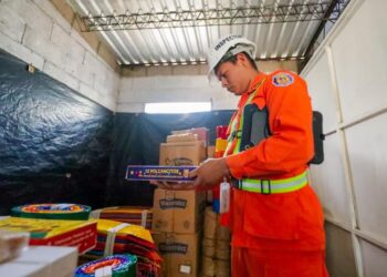 Bomberos inspeccionan coheterías y ventas de pólvora 