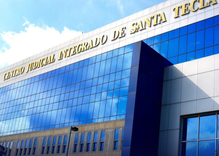 Exdiputado Douglas Mejía tiene plazo de cuatro meses para reintegrar más de $322 mil al Estado