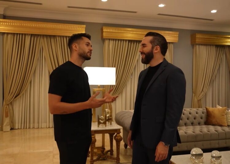 Presidente Bukele concede entrevista al creador de contenido español TheGrefg