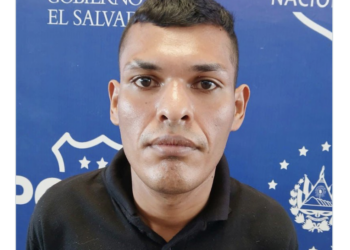 Capturan a distribuidor de droga tras intentar darse a la fuga 