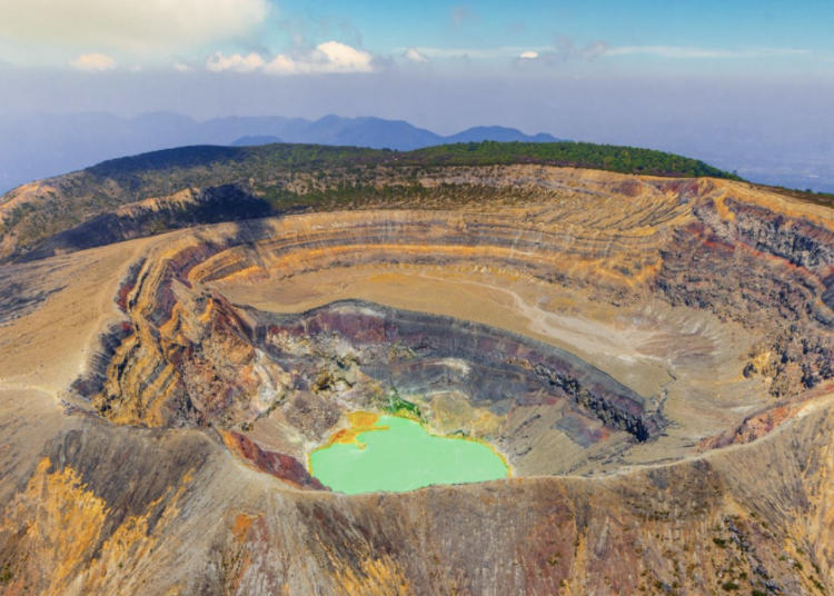 Vientos fuertes restringen acceso al cráter del volcán Ilamatepec