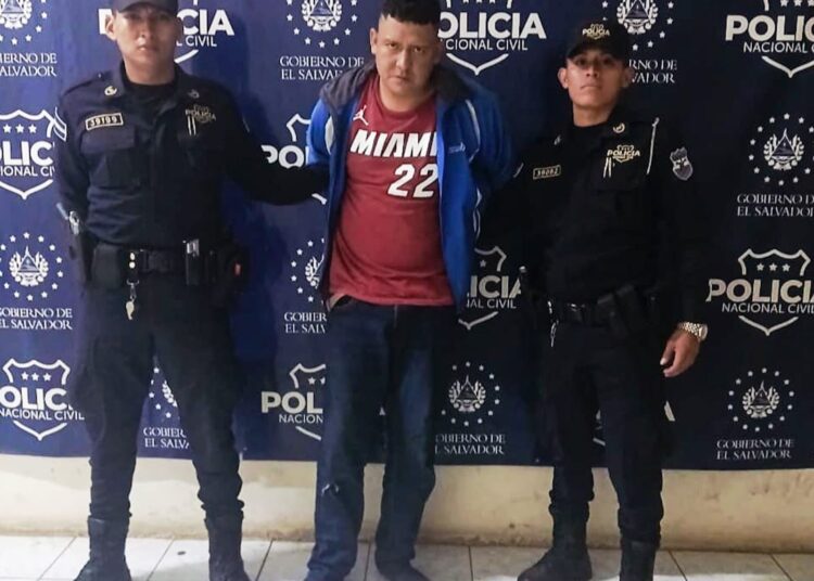 Motociclista ebrio causa accidente en San Miguel 