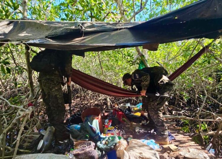 Desmantelan campamento clandestino tras agresión a Infantes de Marina