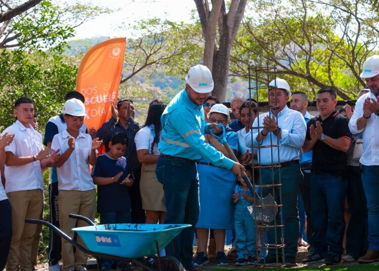 Inicia reconstrucción del Instituto Nacional de El Divisadero