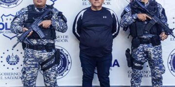 Sujeto es detenido  tras amenazar de muerte a su compañera de vida