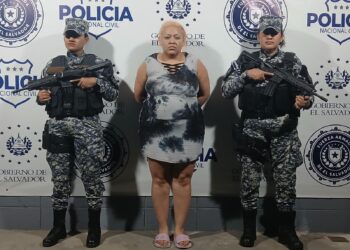 Mujer es capturada tras asesinar a su pareja por una discusión