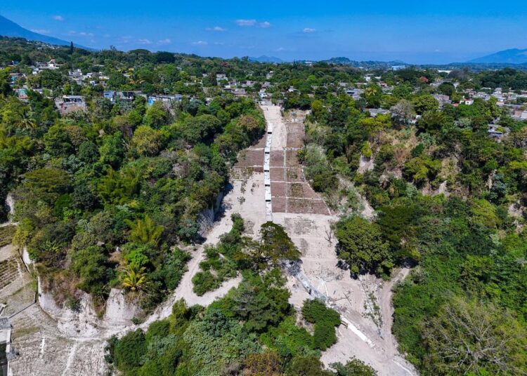 Gobierno elimina cárcava de la colonia El Matazano en Soyapango