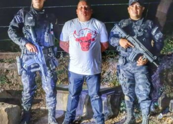 Capturan a sujeto tras atacar brutalmente a un hombre con un machete 