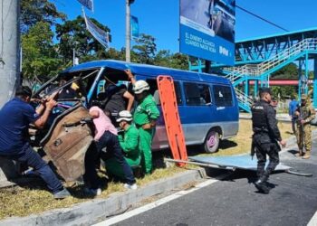 Accidente  deja dos lesionados en San Pedro Perulapán