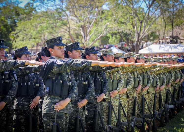 Fuerza Armada juramenta a 476 nuevos soldados 