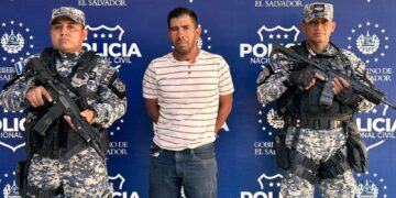 Capturan a hombre por asfixiar a su pareja en Santa Ana
