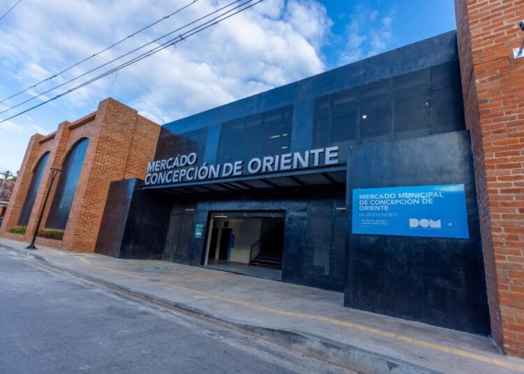 Inauguran moderno mercado municipal en Concepción de Oriente