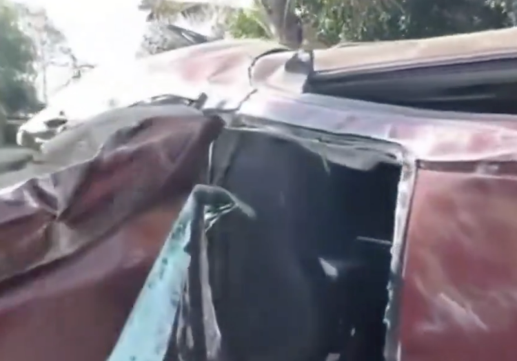 VMT atiende vuelco de vehículo en carretera a Sonsonate