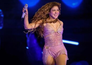 Ola de turistas ingresa vía terrestre por conciertos de Shakira
