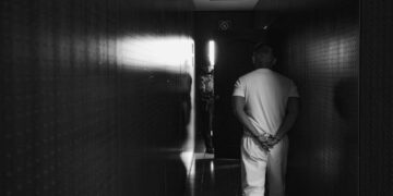 Condenan a 15 años de internamiento a menor de edad 