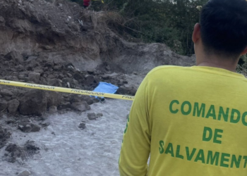 Joven muere soterrado en Zaragoza