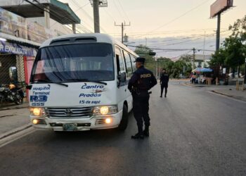 PNC mantiene operativo de seguridad en el transporte colectivo