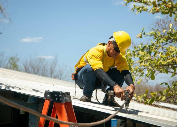 Transforman Centro Escolar El Cafetal con el programa «Dos Escuelas por Día»